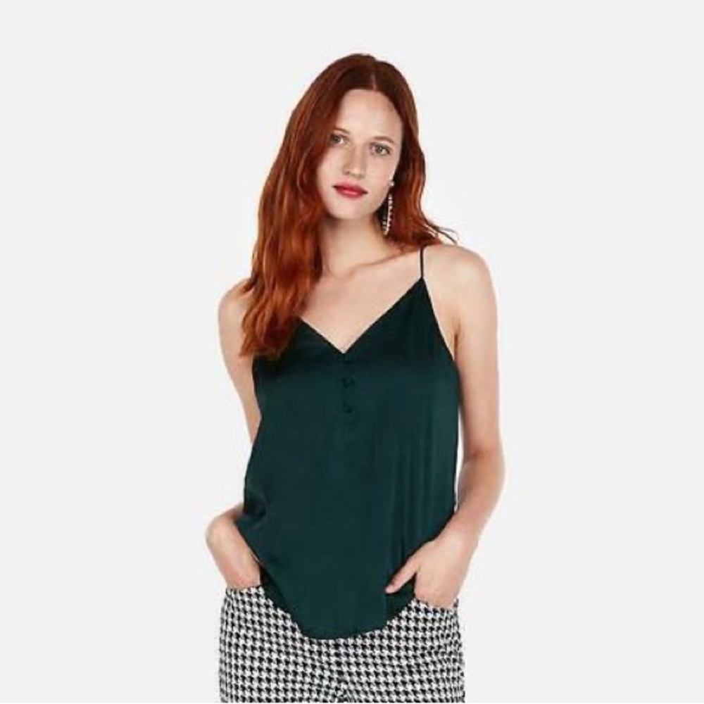 Express Button Front Downtown Cami